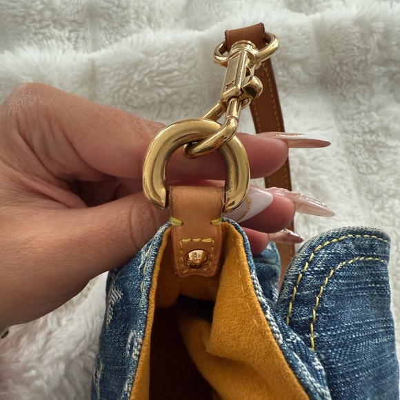 Louis Vuitton Denim Mini Pleaty - Picture 5 of 16